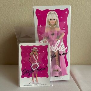1985 Day-to-Night Barbie Style Icon Figurine